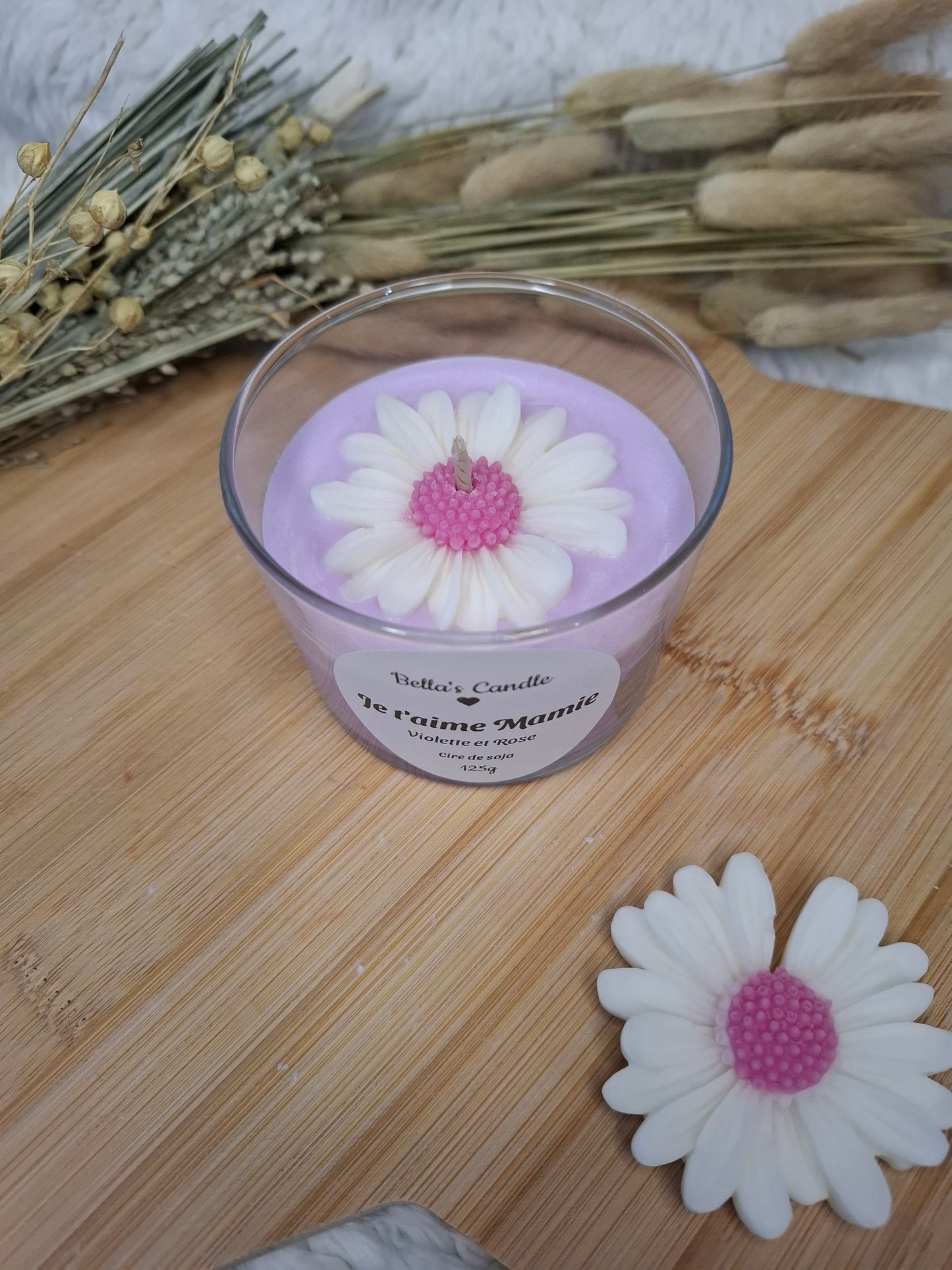 Fleur incrustée Bougie Édition Spéciale – Fête des Grand-Mères 💜🌼