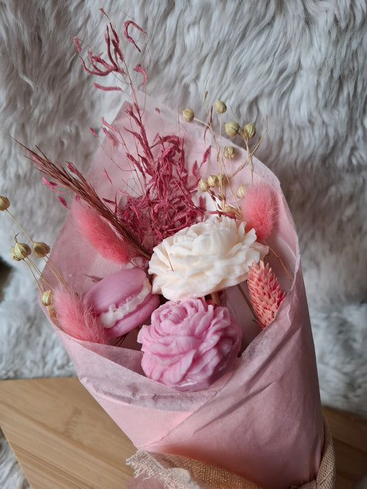 Bouquet Délicatesse Gourmande – Parfum Macaron Framboise Violette 💕