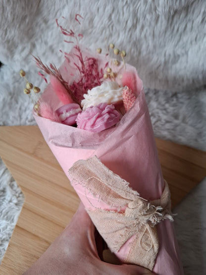 Bouquet Délicatesse Gourmande – Parfum Macaron Framboise Violette 💕